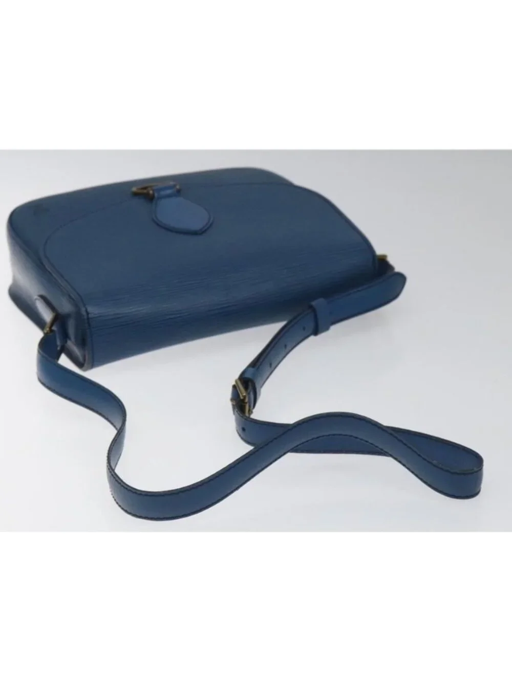 Authentic LOUIS VUITTON Epi Saint Cloud GM Shoulder Bag Toledo Blue M52195 LV